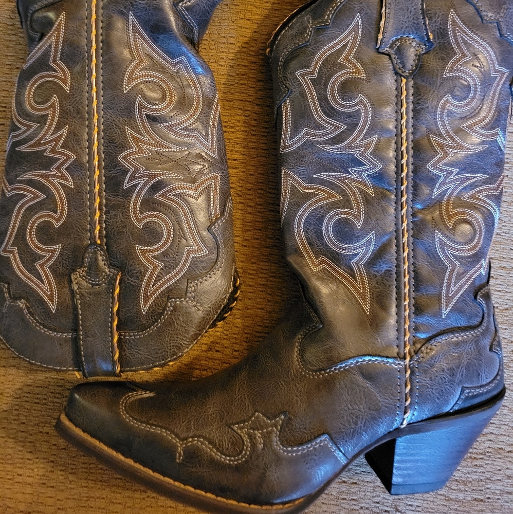 NWOT DURANGO Cowboy Boot